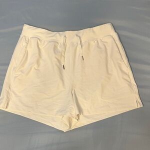 Old Navy Women's Cream Athletic Shorts